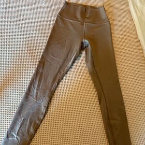 Alo Yoga Airlift leggings